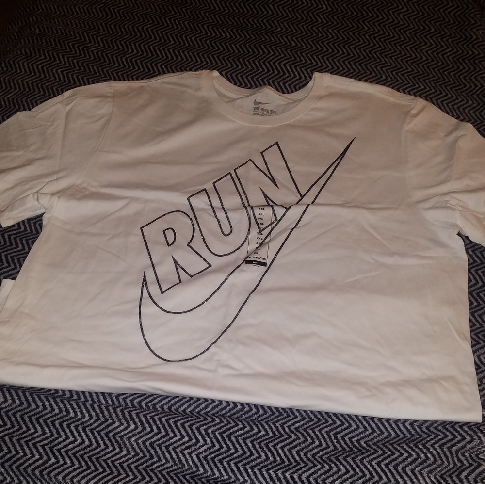 Mens Nike Graphic Tee - Picture 1 of 4